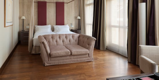 NH Collection Palacio de Burgos